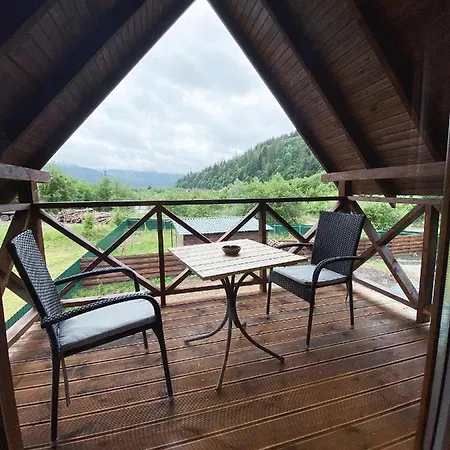 Деревянный коттедж Veranda Микуличин