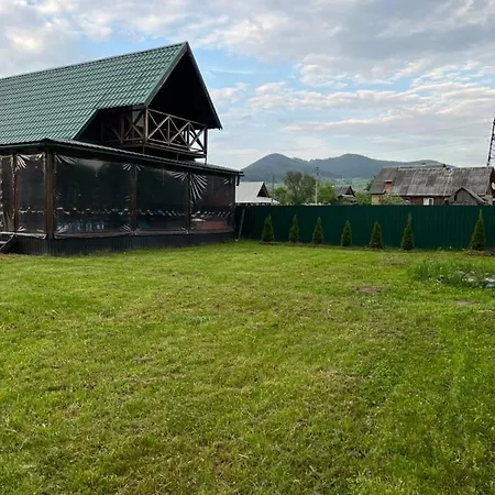 Veranda Mykulychyn