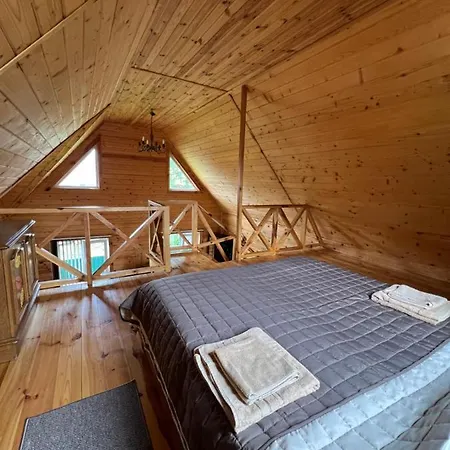 Деревянный коттедж Veranda Микуличин