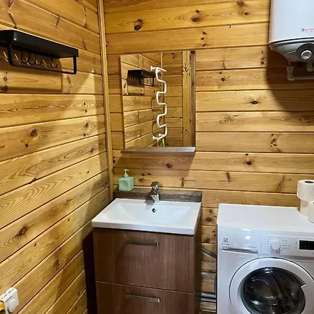 Деревянный коттедж Veranda *