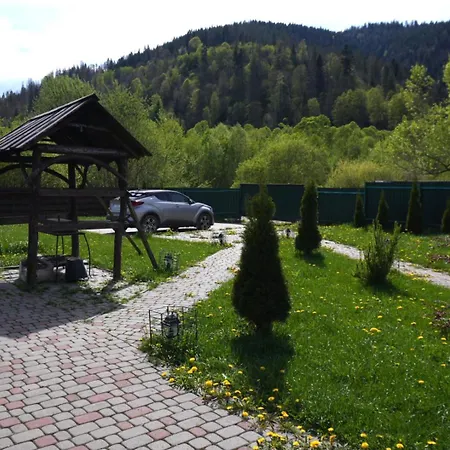 Деревянный коттедж Veranda *