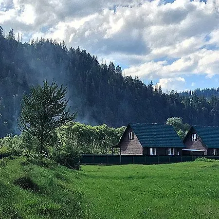 Деревянный коттедж Veranda *