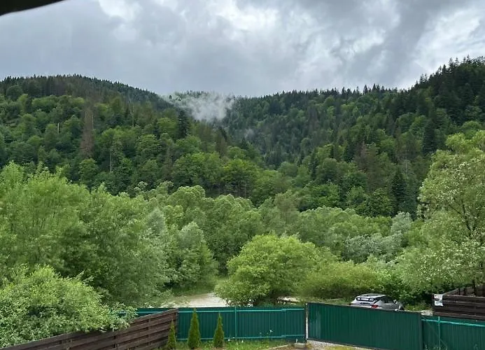 Lodge Veranda